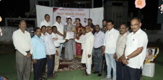 नगराध्यक्षांसह नगरसेवकांचा केला सत्कार