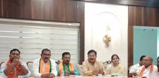 काँग्रेस बेछूट आरोप करत असल्याचे सांगत भाजपने केले बेधडक खंडन