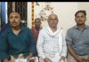 ‘समलैंगिक संबंध’ नव्हे, तर ब्लॅकमेलिंगमधून हत्या . कुटुंबीयांचा खळबळजनक दावा. प्रसिद्धीच्या घाईत काही माध्यमांनी सत्याकडे पाठ फिरवली; मोबाईल चॅटिंग व बँक व्यवहारांचे पुरावे सादर