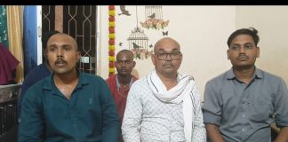‘समलैंगिक संबंध’ नव्हे, तर ब्लॅकमेलिंगमधून हत्या . कुटुंबीयांचा खळबळजनक दावा. प्रसिद्धीच्या घाईत काही माध्यमांनी सत्याकडे पाठ फिरवली; मोबाईल चॅटिंग व बँक व्यवहारांचे पुरावे सादर